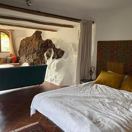 Rustic Apartment In Lanjaron Bagian luar foto
